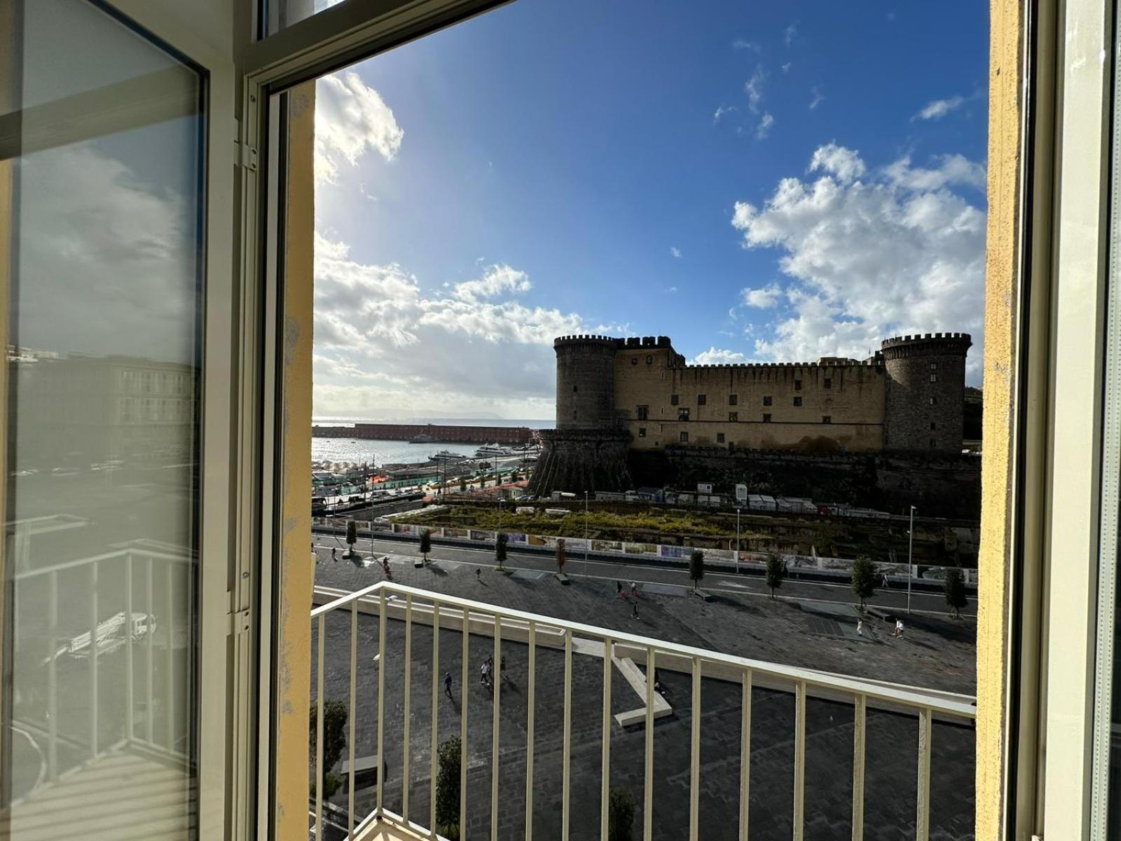 La Dimora Al Castello Central Flat Naples - My Place Eksteriør billede